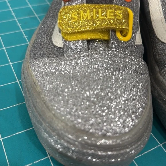 Vans x Flour Shop by Amirah Kassem Rainbow Glitter Old Skool Skate Shoe 7.5 - Picture 9 of 16